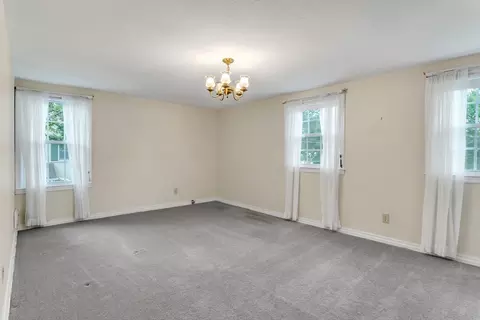 Bedroom - 95 Fenway Dr, Springfield, MA 01119 photo 3 of 8