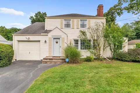 95 Fenway Dr, Springfield, MA 01119