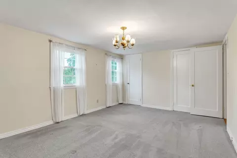 Bedroom - 95 Fenway Dr, Springfield, MA 01119 photo 4 of 8