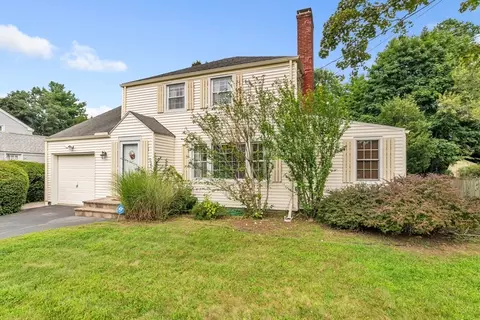 Exterior - 95 Fenway Dr, Springfield, MA 01119 photo 2 of 6