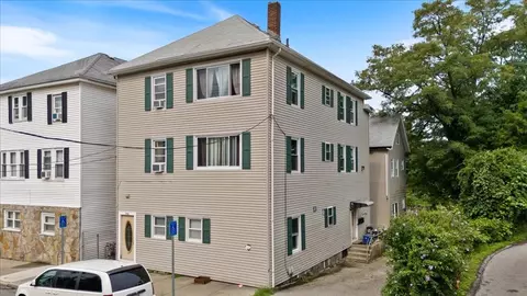 1986-1990 N Main St, Fall River, MA 02720