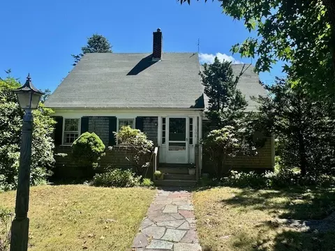 160 Causeway Rd, Tisbury, MA 02568