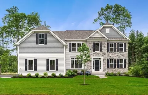 35 Brooke St #16, Grafton, MA 01536