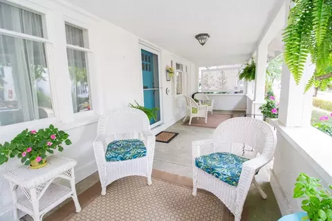 49 William St, Fairhaven, MA 02719 photo 6