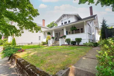 49 William St, Fairhaven, MA 02719 photo 3