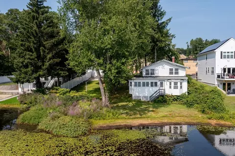 Exterior - 58 Uxbridge Rd, Mendon, MA 01756 photo 2 of 3