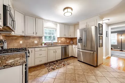 Kitchen - 145 Emerson St, Springfield, MA 01118 photo 1 of 3