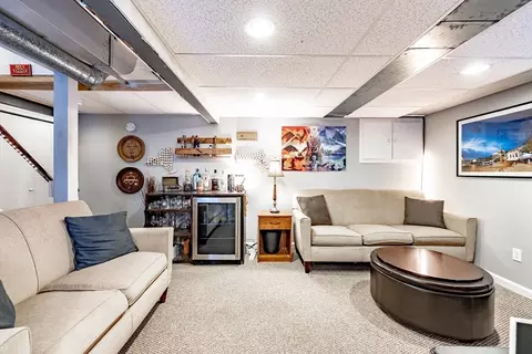 Living - 145 Emerson St, Springfield, MA 01118 photo 6 of 6