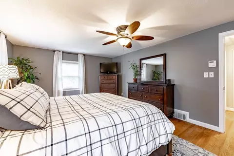 Bedroom - 145 Emerson St, Springfield, MA 01118 photo 7 of 9