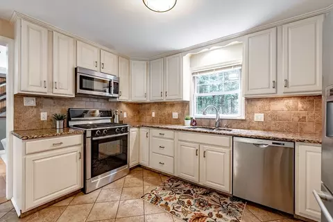Kitchen - 145 Emerson St, Springfield, MA 01118 photo 3 of 3