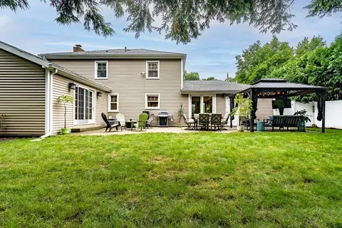 Exterior - 145 Emerson St, Springfield, MA 01118 photo 5 of 8