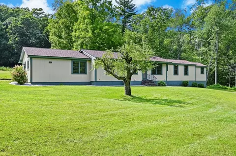 Exterior - 72 Westboro Rd, Upton, MA 01568 photo 8 of 9