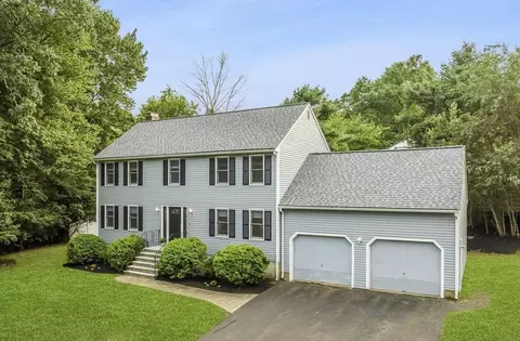 80 Magee Ave, Stoughton, MA 02072