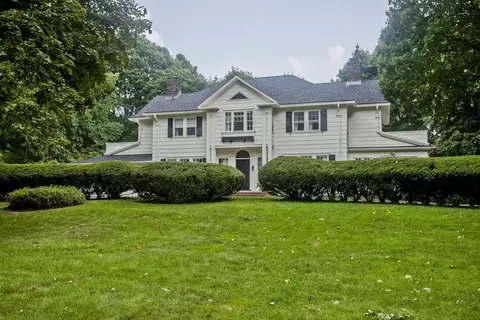 1150 Northampton, Holyoke, MA 01040