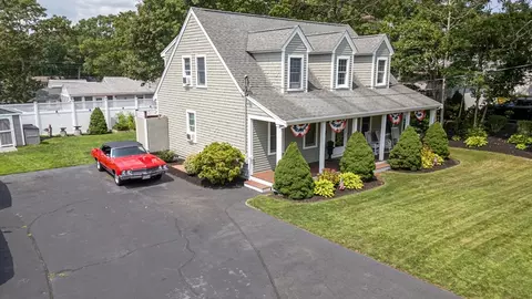 21 Bluff Ave, Mashpee, MA 02649 photo 2
