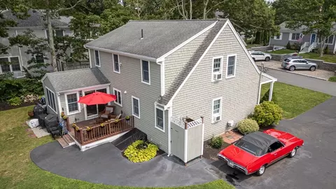 21 Bluff Ave, Mashpee, MA 02649 photo 5