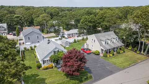 21 Bluff Ave, Mashpee, MA 02649 photo 4