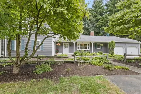 116 High St, Medfield, MA 02052