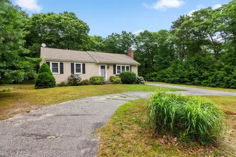 Exterior - 30 Patience Ln, Cotuit, MA 02635 photo 2 of 7