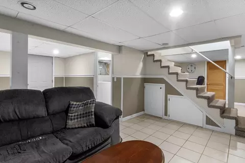 Entry Way - 30 Patience Ln, Cotuit, MA 02635 photo 3 of 4