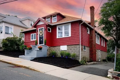 23 Garland St, Everett, MA 02149