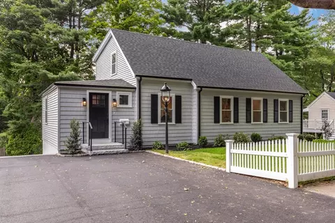 90 Wyoming Ave, Needham, MA 02492