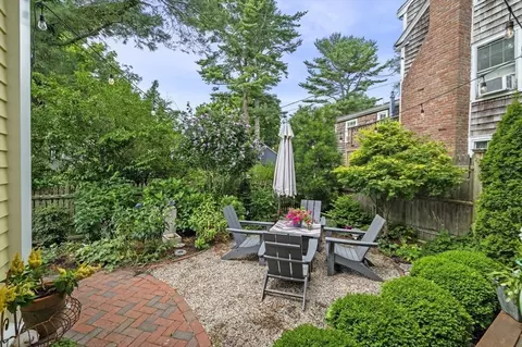 5 Gregory St, Marblehead, MA 01945 photo 23