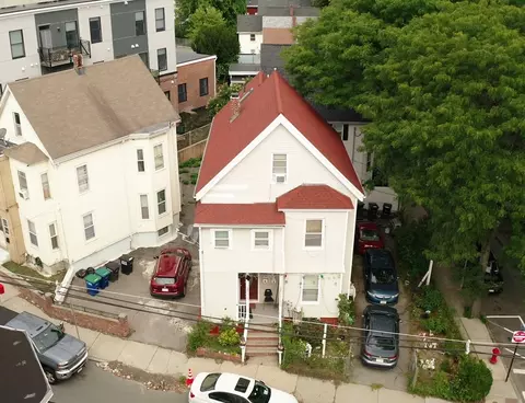 153 Glen St, Somerville, MA 02145