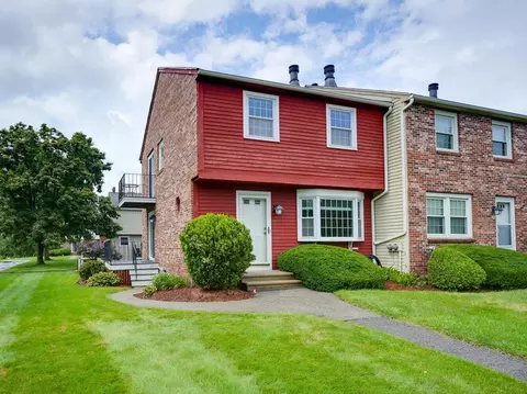 39 Prescott Dr #C-9, Chelmsford, MA 01863