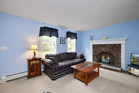 39 Manitoba Rd, Mashpee, MA 02649 photo 2