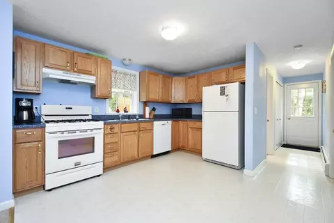 39 Manitoba Rd, Mashpee, MA 02649 photo 6