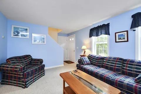 39 Manitoba Rd, Mashpee, MA 02649 photo 3