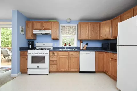 39 Manitoba Rd, Mashpee, MA 02649 photo 7