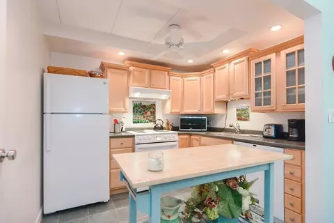 155 Milk St #16, Westborough, MA 01581