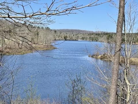 59 Streeter Rd, Sturbridge, MA 01518 photo 2