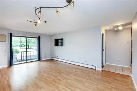 Living - 147 Sylvan St #10A, Danvers, MA 01923 photo 6 of 7