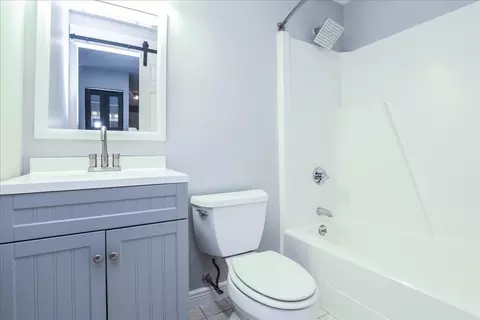 Bath - 147 Sylvan St #10A, Danvers, MA 01923 photo 1 of 1