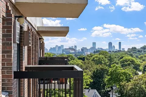 10 Williams St #83, Watertown, MA 02472