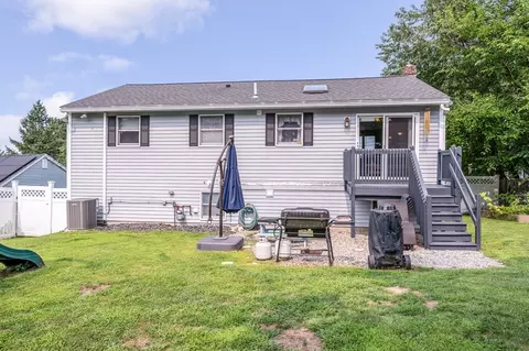 Exterior - 137 C St, Dracut, MA 01826 photo 6 of 6