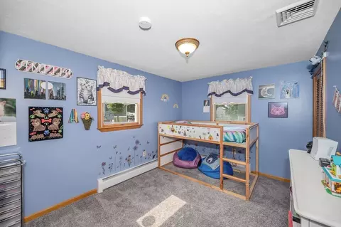 Bedroom - 137 C St, Dracut, MA 01826 photo 3 of 11