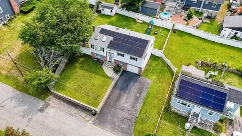 View/Area - 137 C St, Dracut, MA 01826 photo 2 of 6