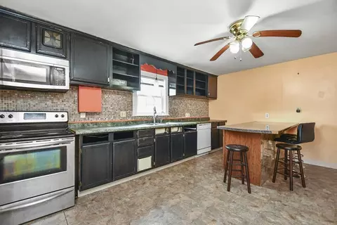 176 Talcott St, Woonsocket, RI 02895 photo 5