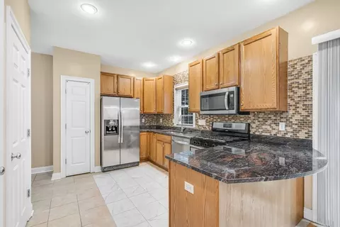 65 Knowlton Cir #65, Upton, MA 01568 photo 12