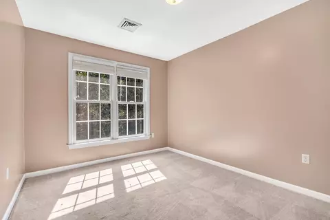 65 Knowlton Cir #65, Upton, MA 01568 photo 20