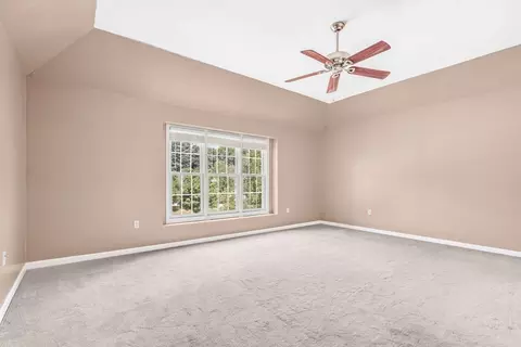 65 Knowlton Cir #65, Upton, MA 01568 photo 17