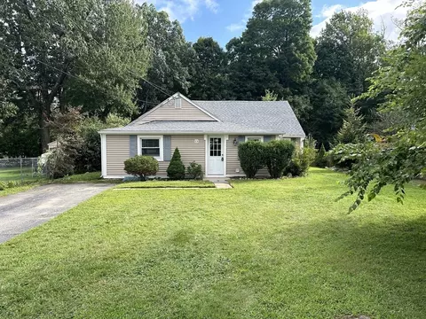13 Maranook Rd, Worcester, MA 01606 photo 2