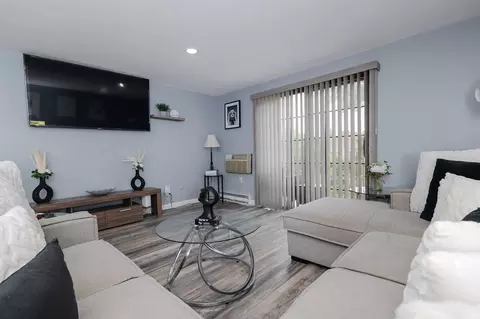 3 Royal Crest Dr #10D, Randolph, MA 02368