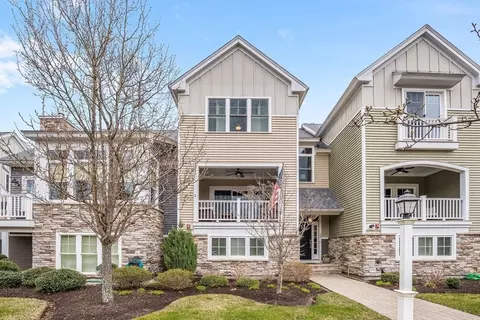 127 Boatwrights Loop, Plymouth, MA 02360