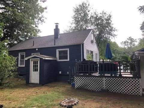 542 Dutchess St, Springfield, MA 01129 photo 4