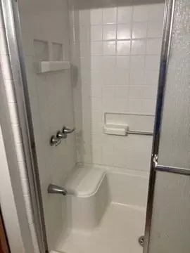 542 Dutchess St, Springfield, MA 01129 photo 9